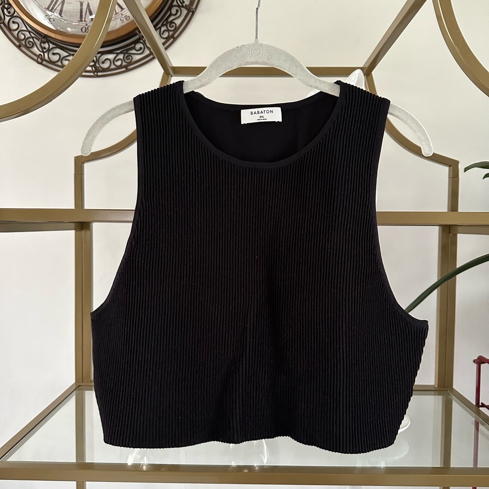 Babaton black crop